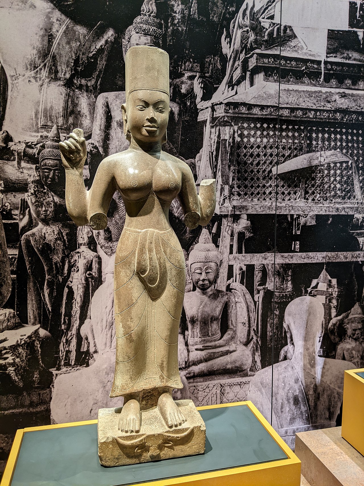 Khmer Sculpture Exhibition, California Science Center, 2022