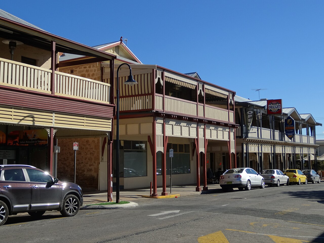 Probably the finest Art Deco streetscape in South Australia. 
Murray Bridge – the government town. Formerly Edwards Crossing and then Mobilong.
The first recorded white person to visit this area was C