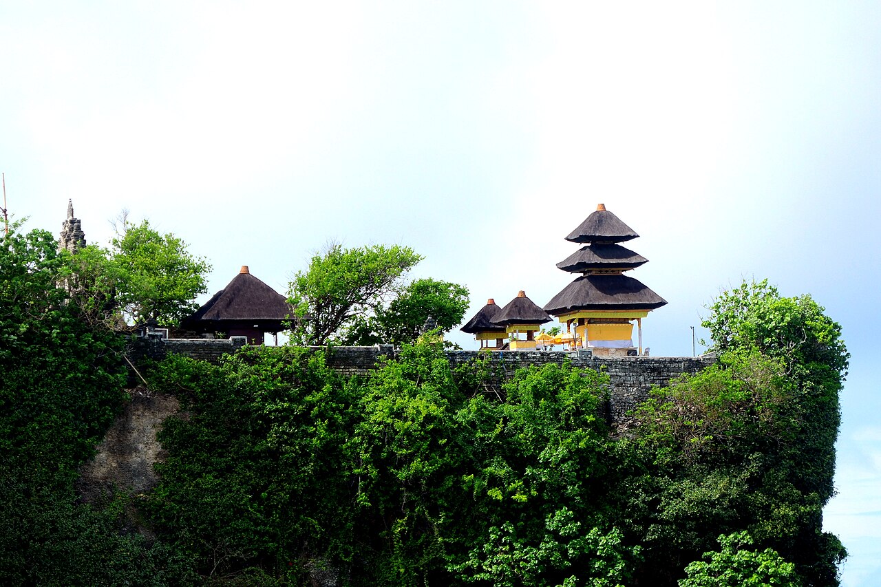 004 Uluwatu Temple Close Up, Pura Uluwatu, Bali, photograph by Anandajoti Bhikkhu