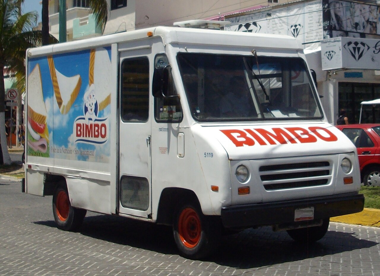 Grupo Bimbo vehicle photographed in Cancun, Quintana Roo, Mexico.