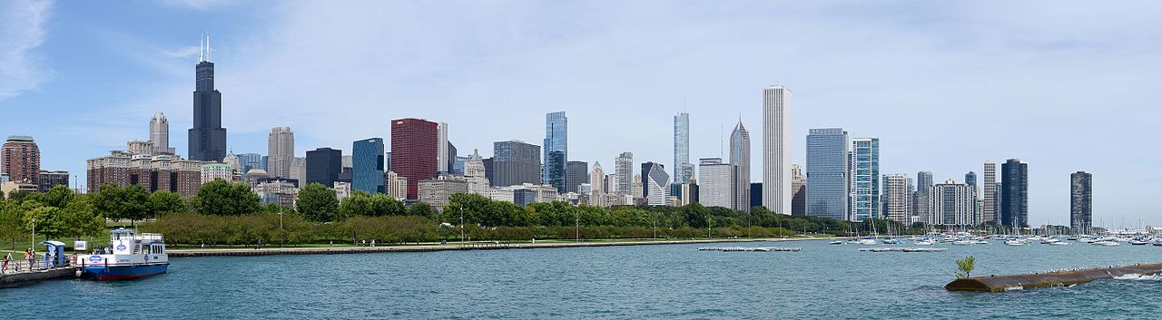 Skyline of Chicago from near the Adler Planetarium