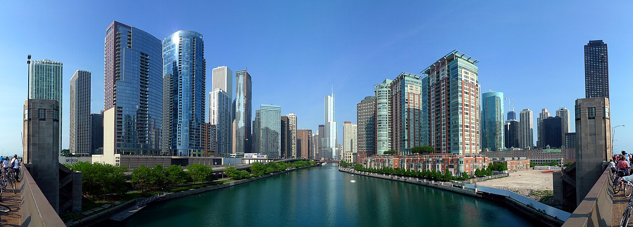 The Chicago River is the south border of the Near North Side and Streeterville and the north border of the New Eastside (viewed from Lake Shore Drive with Trump International Hotel and Tower at the jo