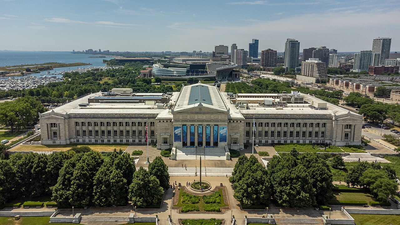 The Field Museum looking south.