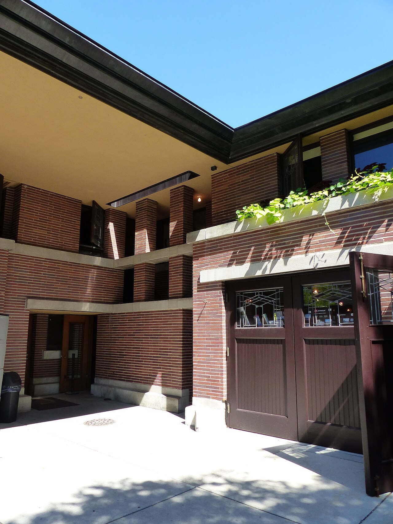 Außenansicht des Frederick C. Robie House, 5757 South Woodlawn Avenue, Chicago, 1908/1909 nach einem Entwurf von Frank Lloyd Wright erbaut