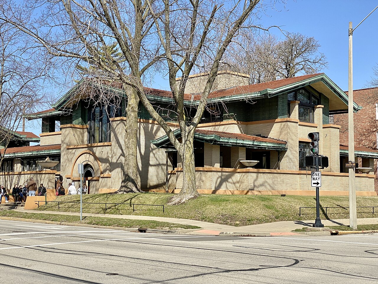 Built in 1902-1904, this Prairie-style house was designed by Frank Lloyd Wright for Susan Lawrence Dana, as a renovation of an Italianate-style house built in 1868-1869, which was completely surrounde