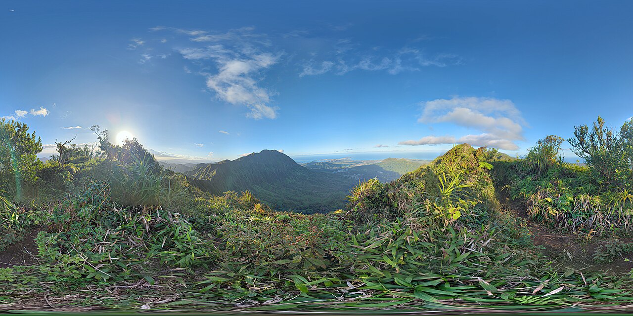 Photosphere of the view from near the summit of Awawaloa (Mount Olympus) in Oahu, Hawaii