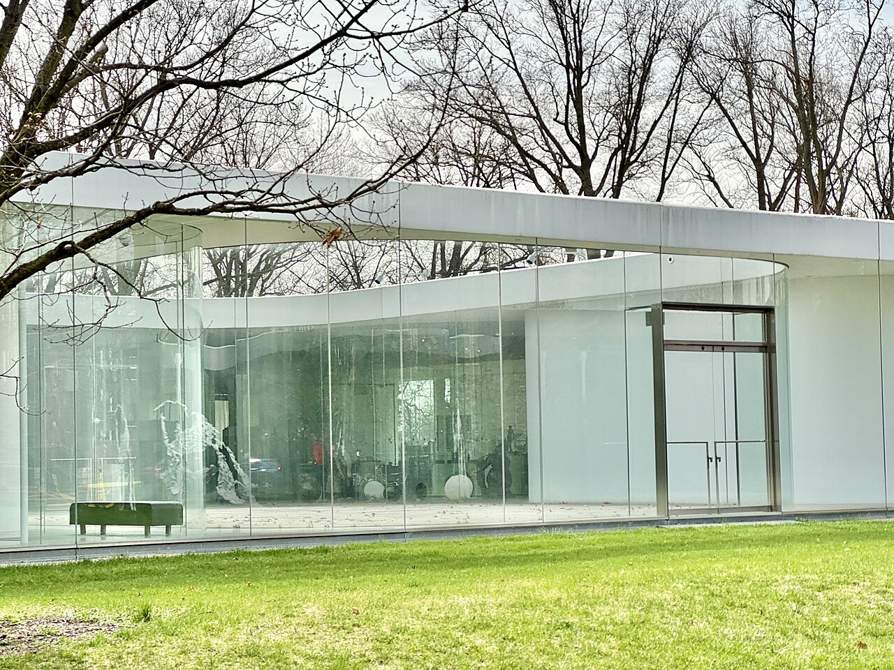Completed in 2006, this Contemporary building was designed by Kazuyo Sejima and Ryue Nishizawa of SANAA to serve as an annex to the Toledo Museum of Art, known as the Glass Pavilion.  Celebrating the 