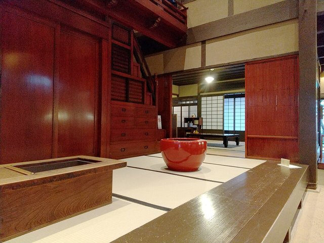 Former Miura Residence, the middle room and the zashiki (Address: 6-10, Reisenmachi, Hakata-ku, Fukuoka City 8120039, Japan)