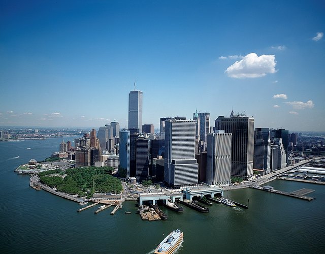 Highsmith, Carol M, photographer. Aerial skyline view of lower Manhattan, New York City, before September 11, 2001. </em[Between 1980 and 2001] Image. Retrieved from the Library of Congress, www.lo