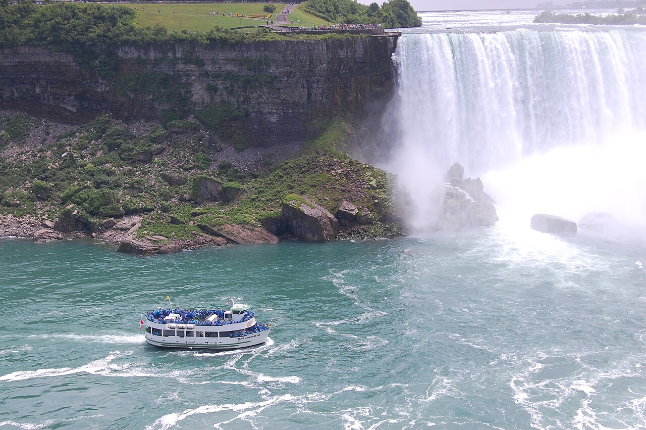 Maid of the Mist VI