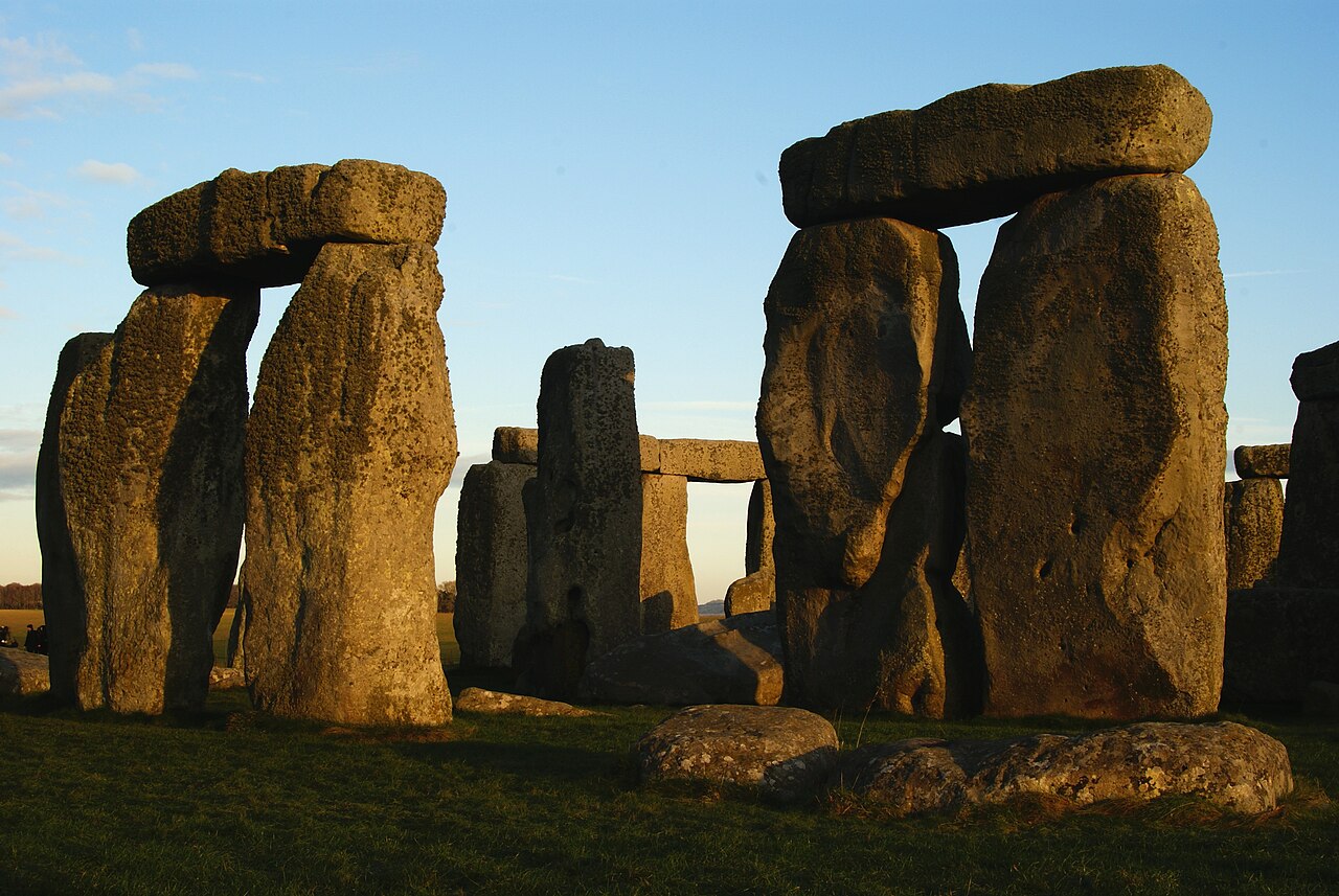 Sarsen Stones at Stonehenge A close view of these impressive standing stones, with the low winter sun bringing out the texture and colour.
http://www.english-heritage.org.uk/server/show/nav.16472
Extr