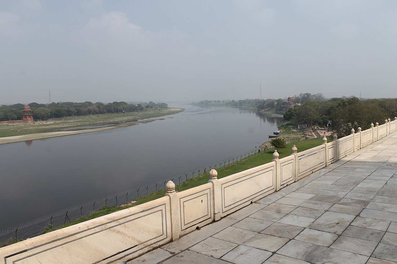 Yamuna River and Taj Mahal, Agra, India
