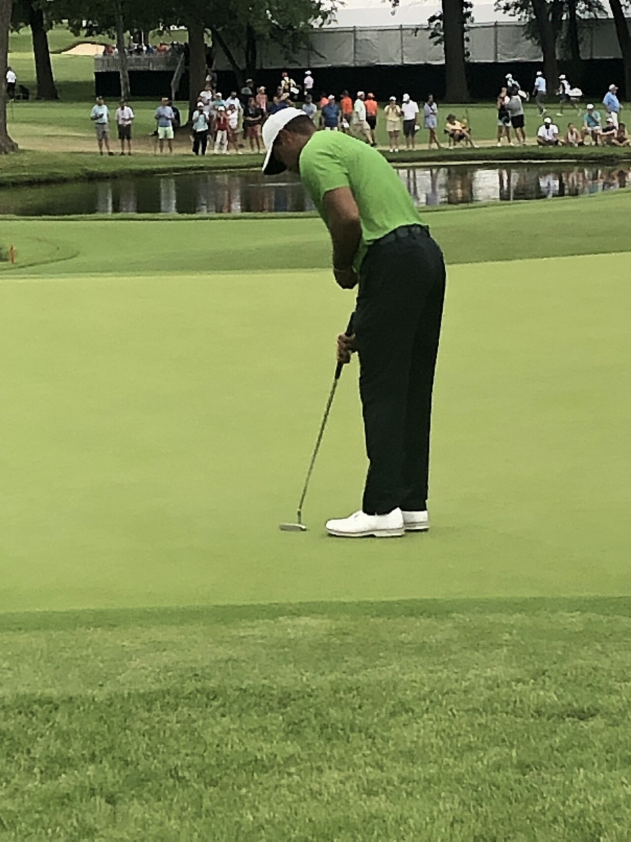 Tiger Woods golfing in 2022