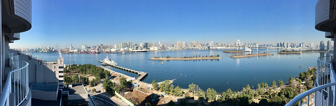Panorama of Tokyo Bay, taken by iPhone 6s.