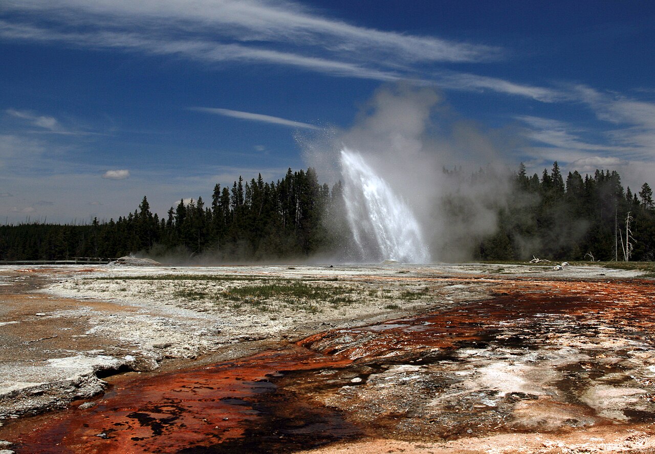 Daisy Geyser erupting in Yellowstone National Park